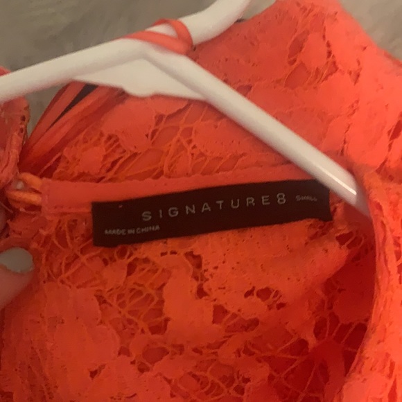 Laced backless dress, perfect for spring and summer occasions - Picture 4 of 4